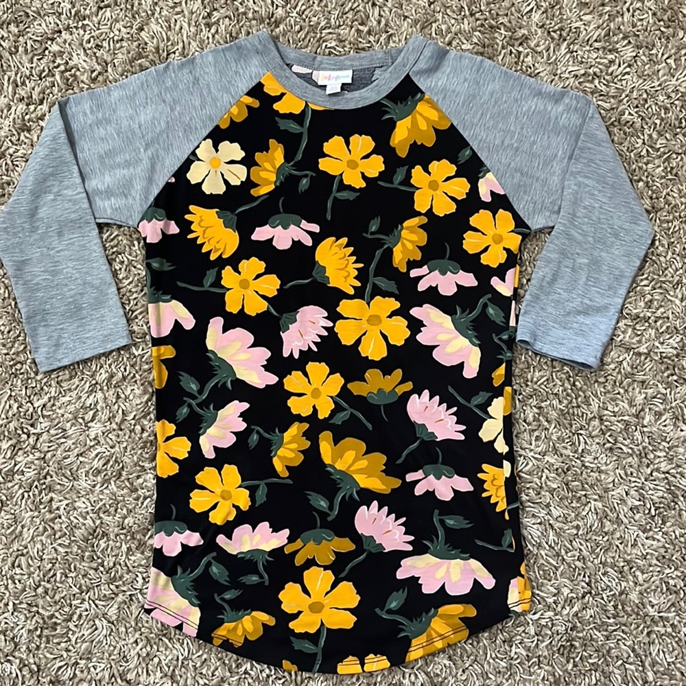 LuLaRoe Randy Top with flowers 3/4 sleeve size XS